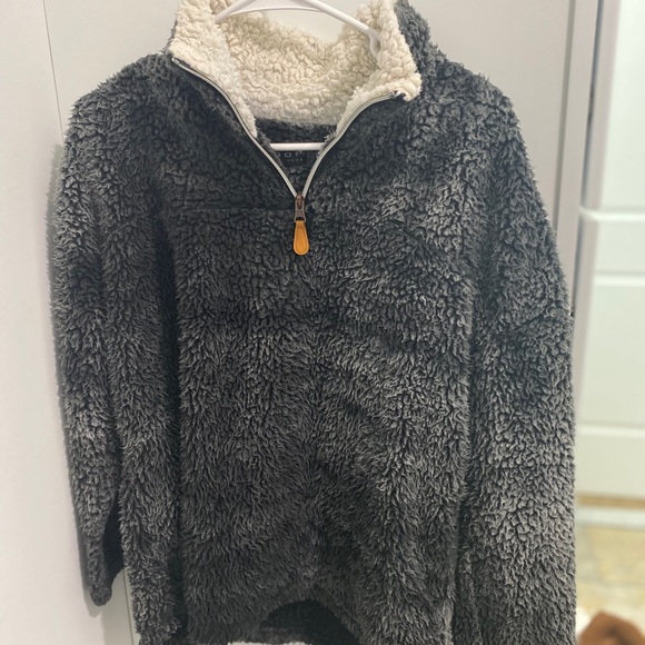 Fluffy Jacket - Picture 4 of 5